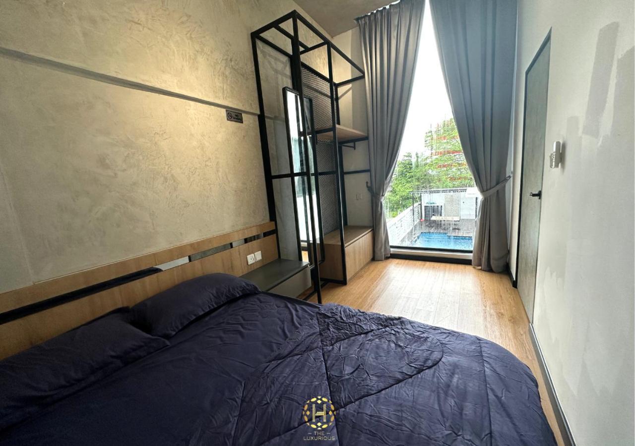 The Luxurious 27, Johor Bahruヴィラ エクステリア 写真